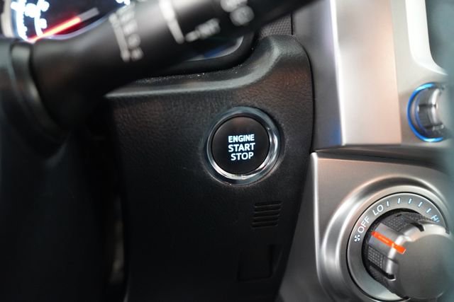 Used 2022 Toyota 4Runner TRD Sport AWD/4WD image 21