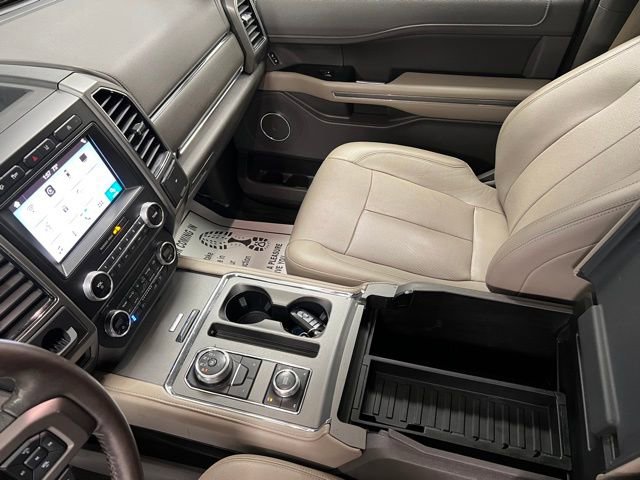 Used 2018 Ford Expedition Max XLT w/ Equipment Group 202A AWD/4WD image 38
