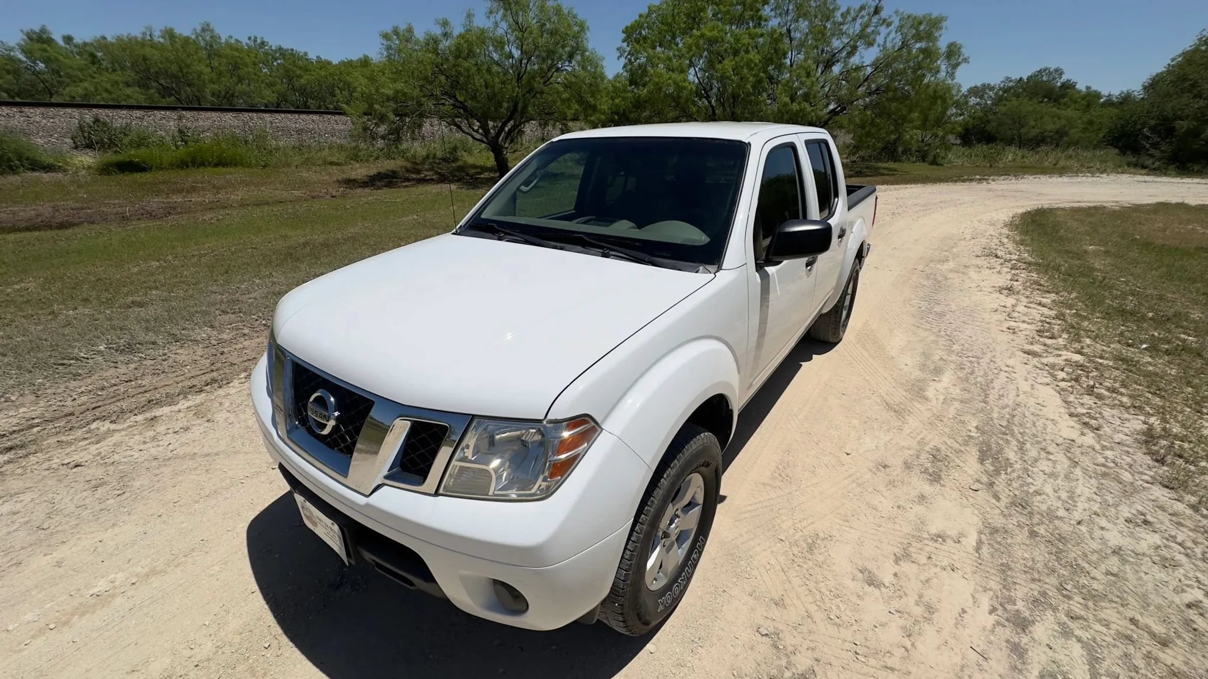 Used 2012 Nissan Frontier SV RWD image 8