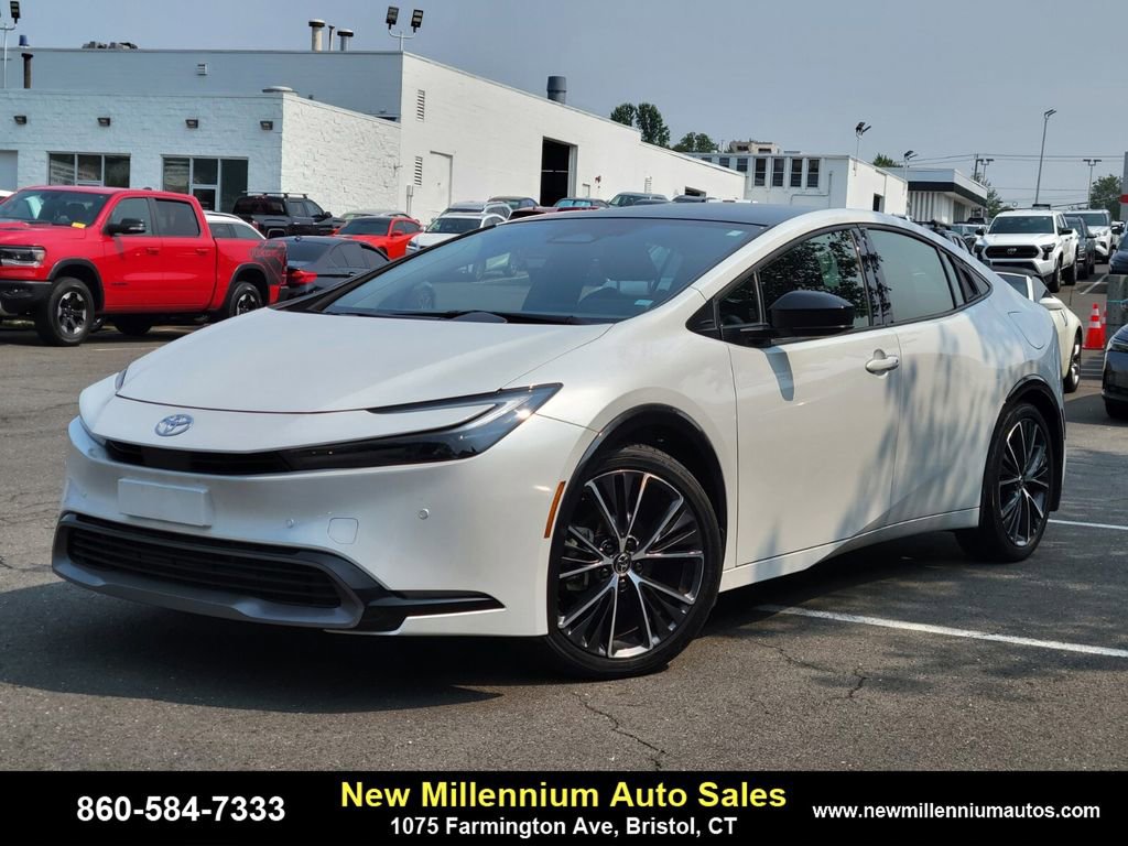 Used 2024 Toyota Prius XLE