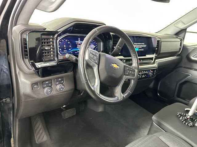 Used 2022 Chevrolet Silverado 1500 LT AWD/4WD image 13