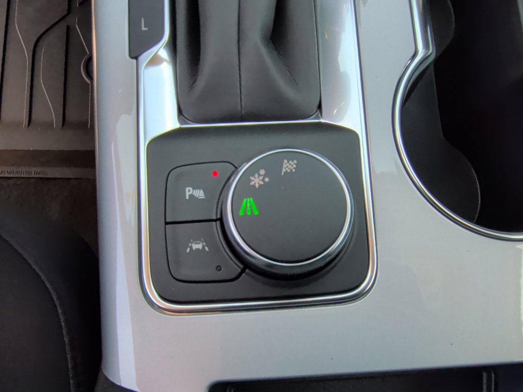 New 2026 Chevrolet Blazer LT w/ Convenience Package FWD image 27