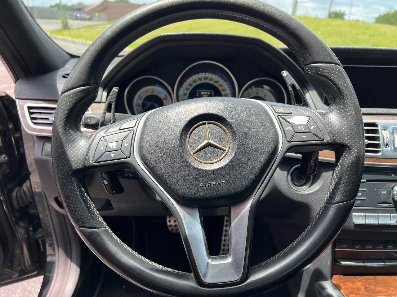 Used 2016 Mercedes-Benz E 350 Sedan w/ Premium Package image 17
