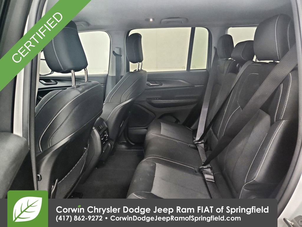 Certified 2023 Jeep Grand Cherokee Laredo image 30
