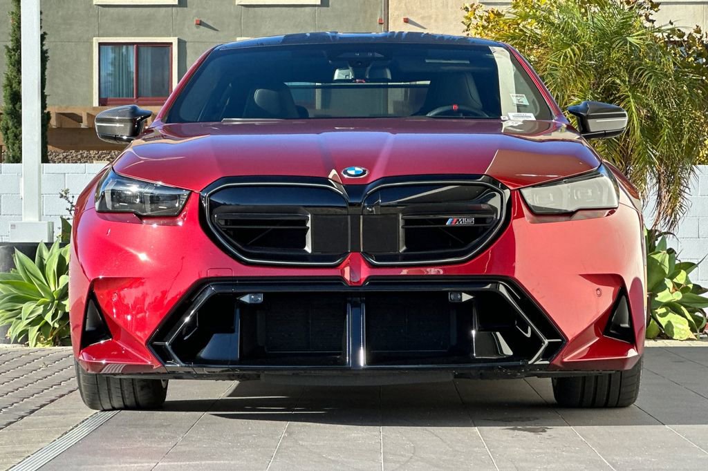 Used 2025 BMW M5 w/ Carbon Package image 8
