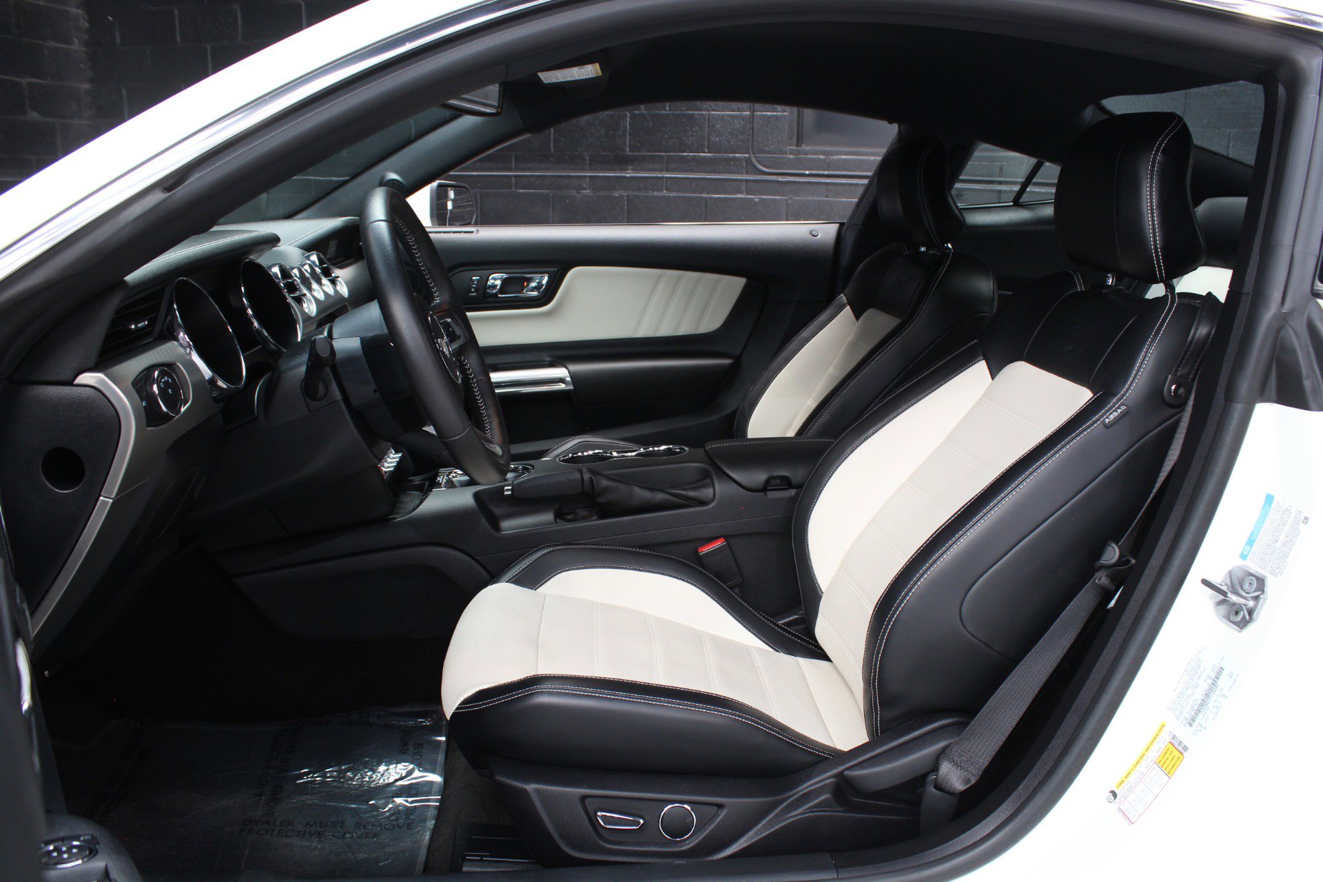 Used 2015 Ford Mustang 50 Years RWD image 36