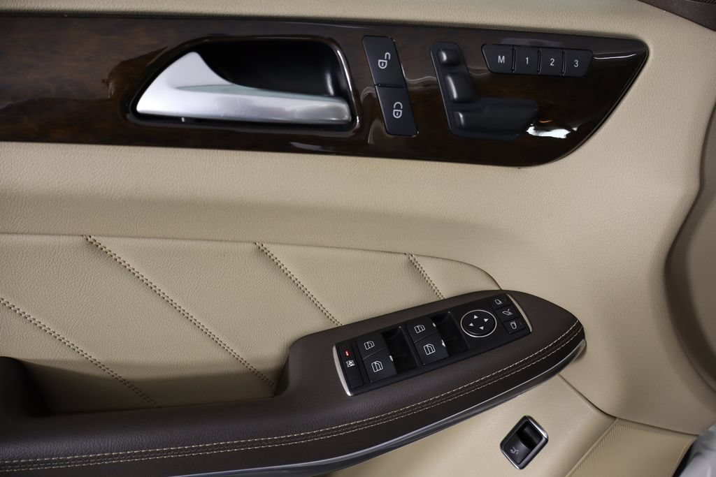 Used 2014 Mercedes-Benz GL 450 4MATIC image 15
