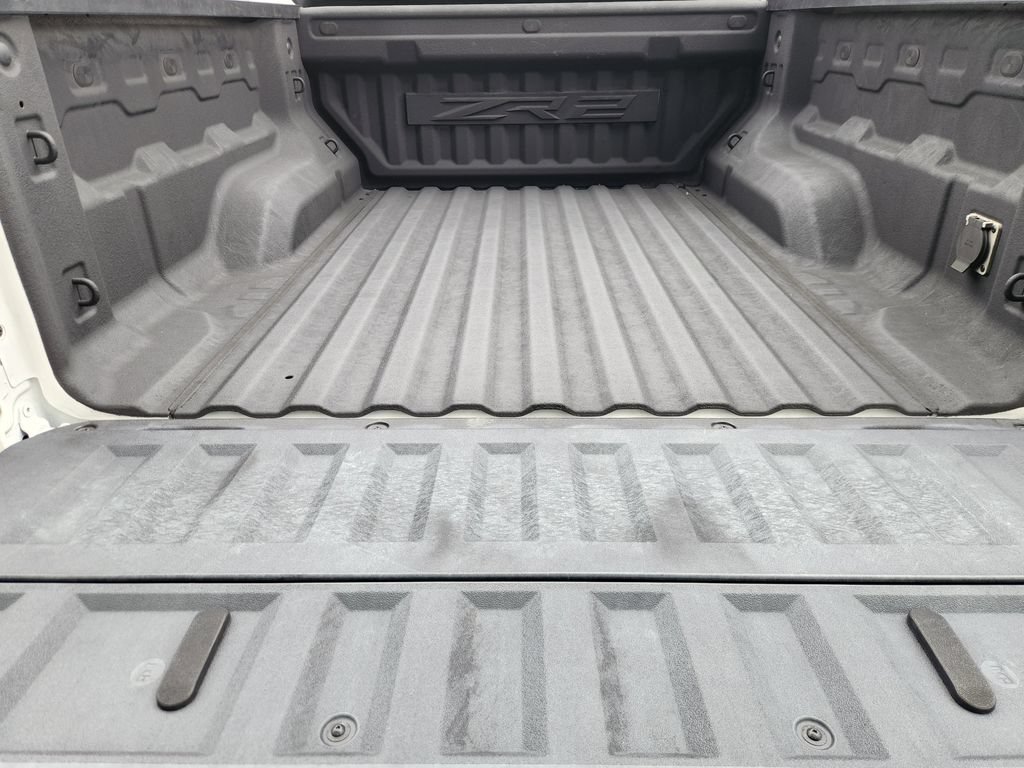 Used 2023 Chevrolet Colorado ZR2 AWD/4WD image 33