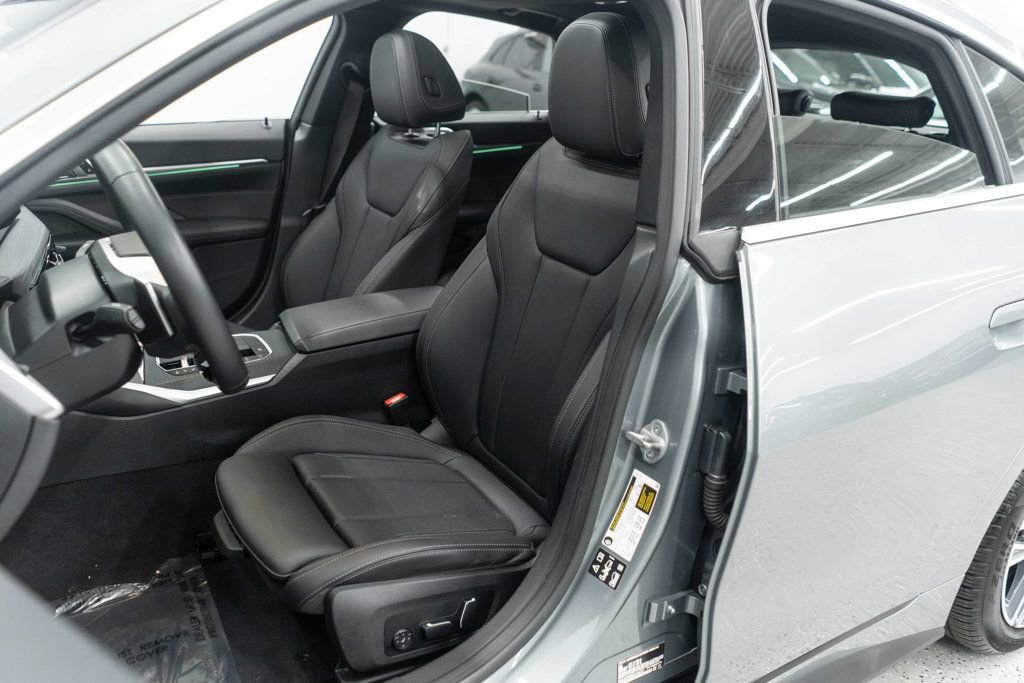 Used 2025 BMW 430i xDrive w/ Premium Package image 9