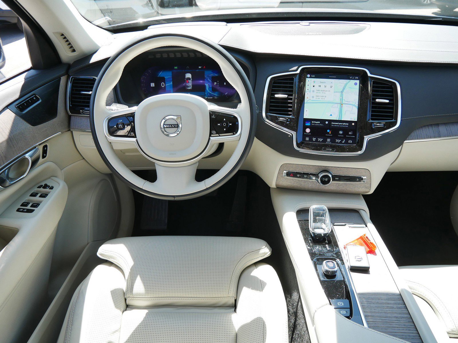 Certified 2023 Volvo XC90 B6 Ultimate AWD/4WD image 11