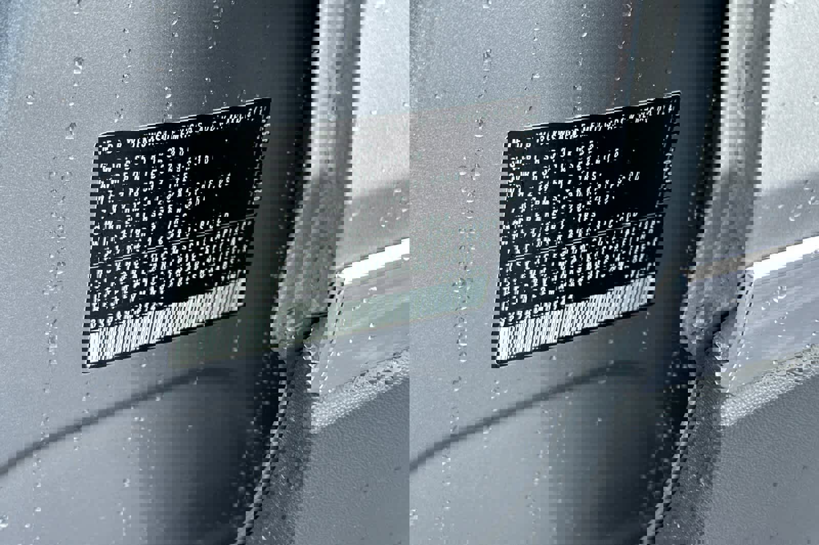 Used 2021 Volkswagen Tiguan SE w/ Panoramic Sunroof Package image 34