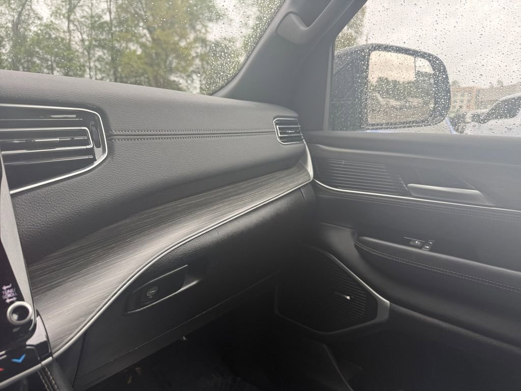 Used 2024 Jeep Wagoneer Series III image 26