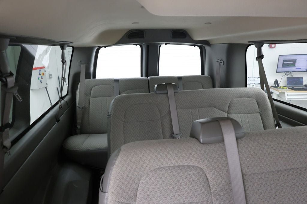 Used 2024 Chevrolet Express 3500 LS RWD image 18
