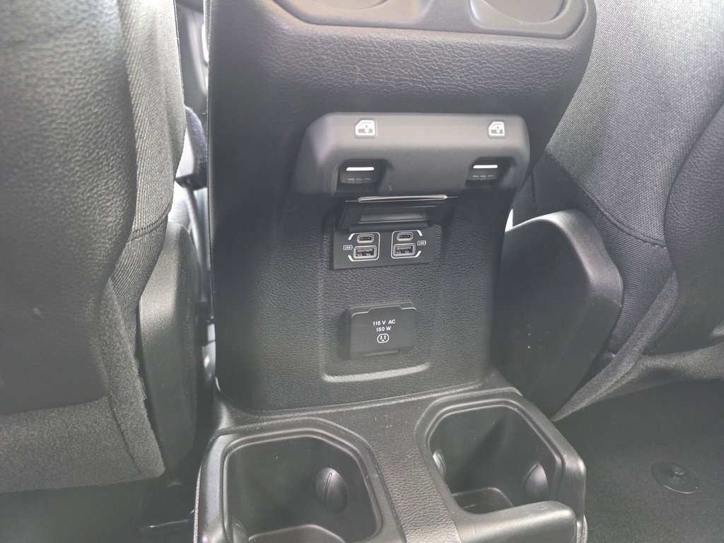 Used 2025 Jeep Wrangler Unlimited Rubicon image 10