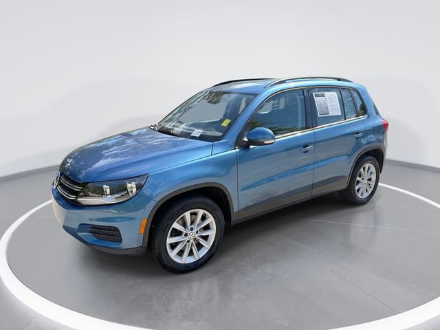 Used 2017 Volkswagen Tiguan Limited w/ Premium Package FWD image 1
