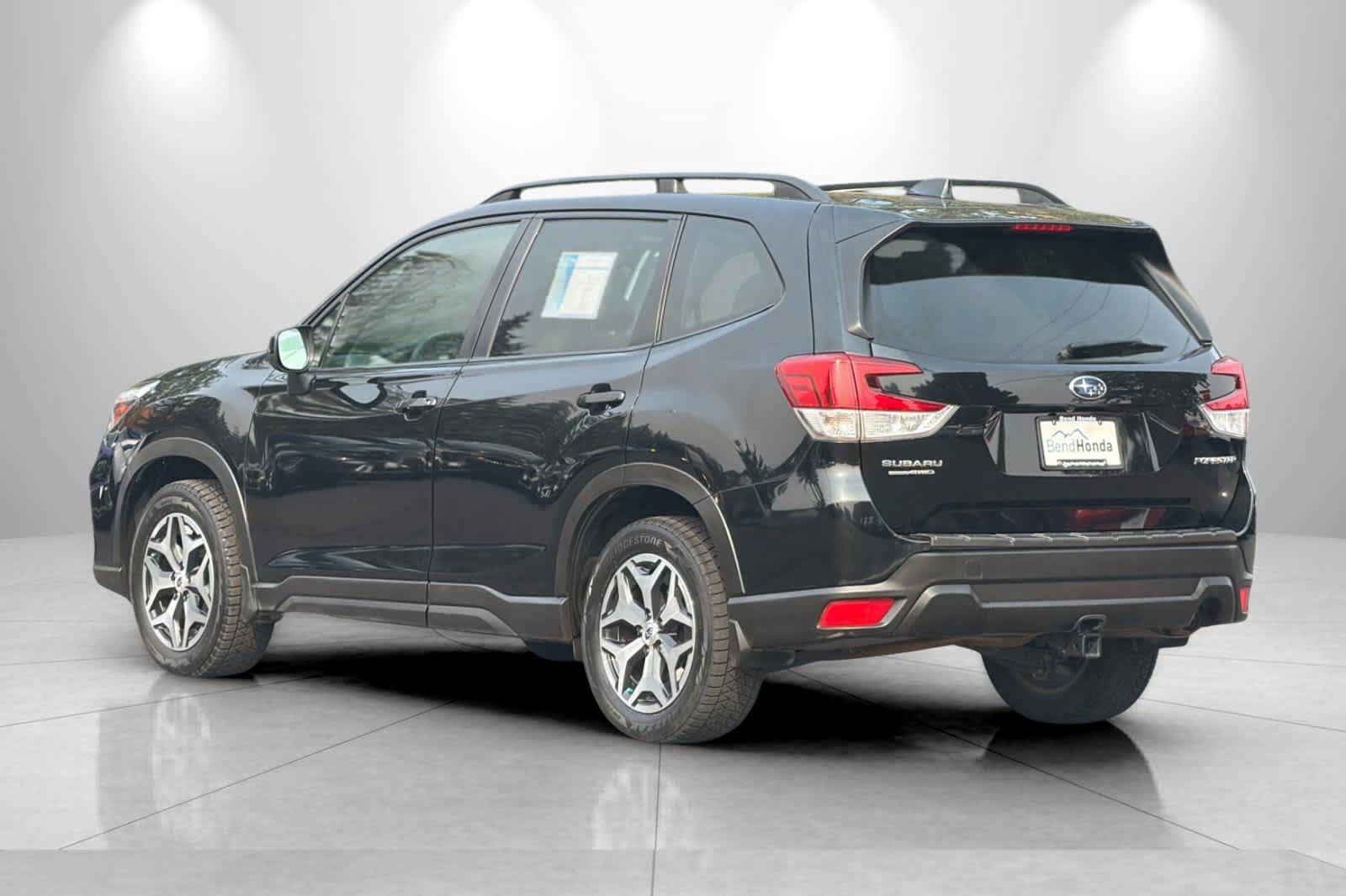 Used 2020 Subaru Forester Premium AWD/4WD image 6