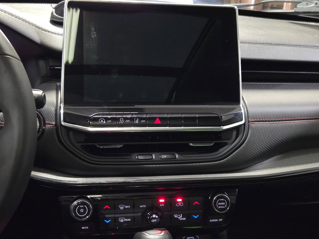 Certified 2022 Jeep Compass Trailhawk w/ Sun and Sound Group image 31