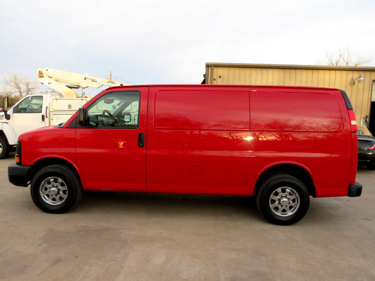 Used 2009 Chevrolet Express 2500 image 35