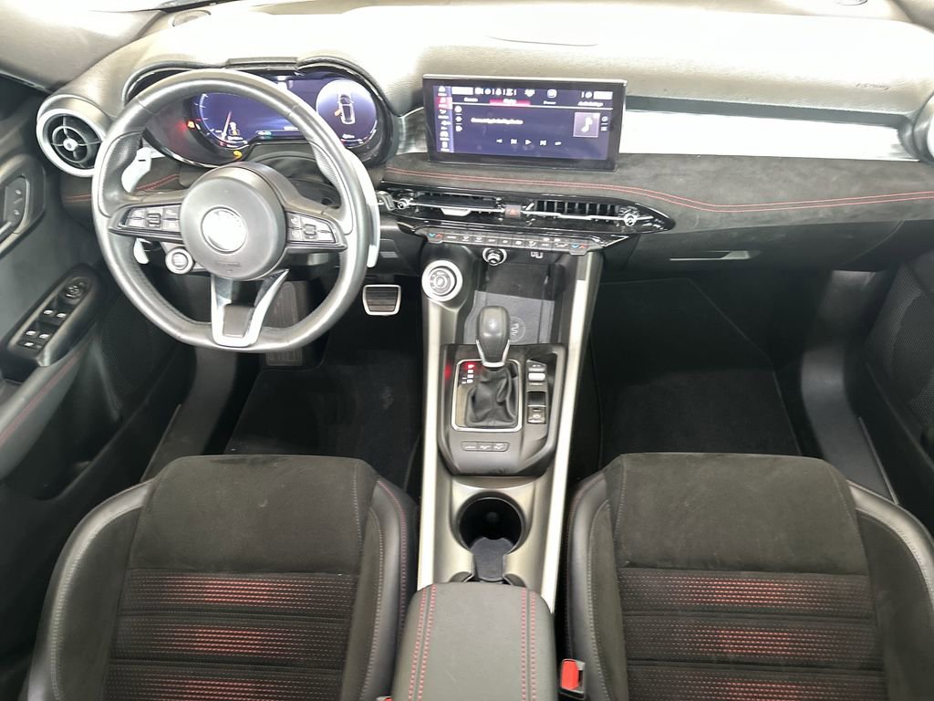 Used 2024 Alfa Romeo Tonale Veloce image 17