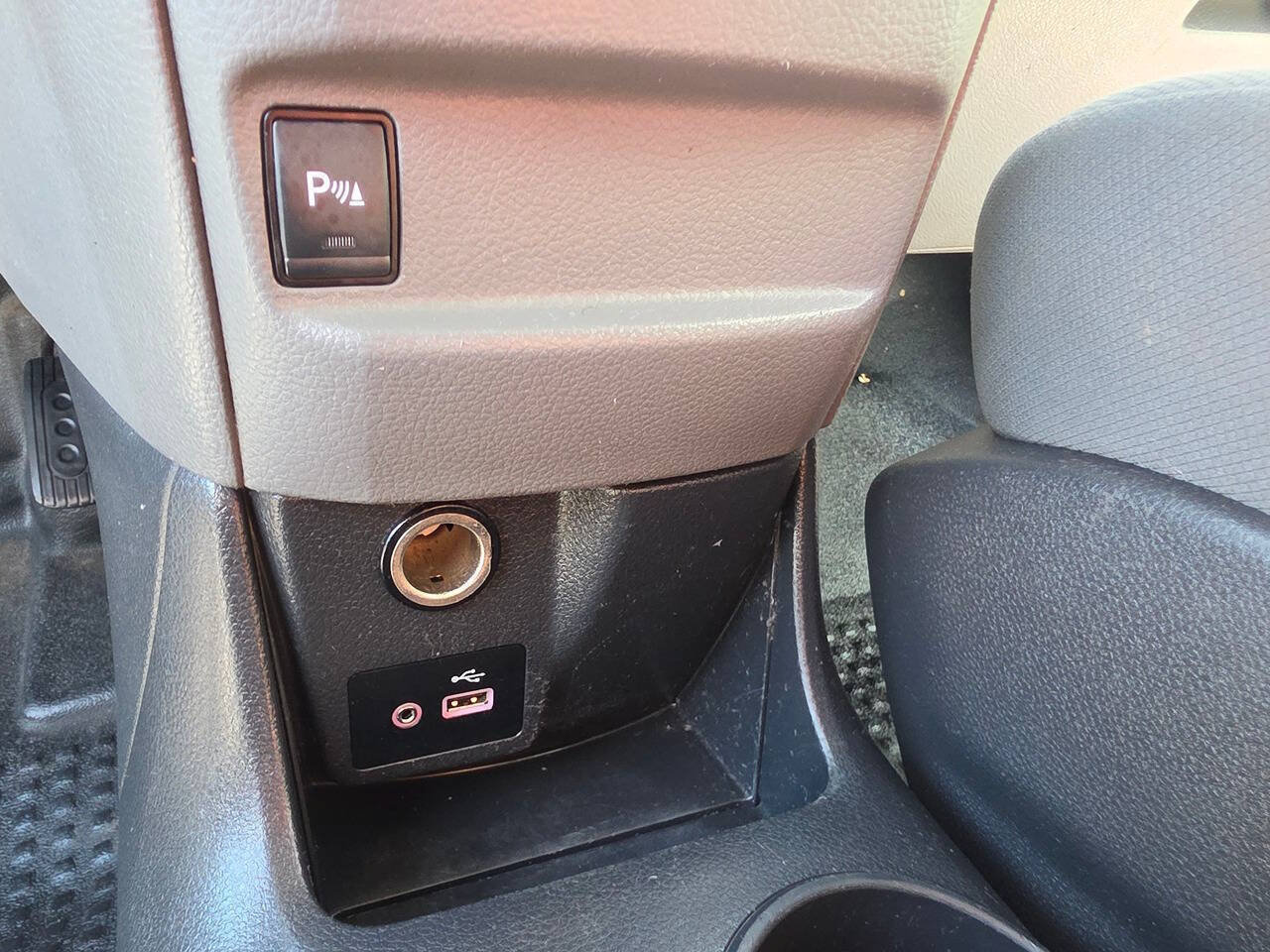 Used 2017 Nissan NV200 SV w/ Technology Package FWD image 41