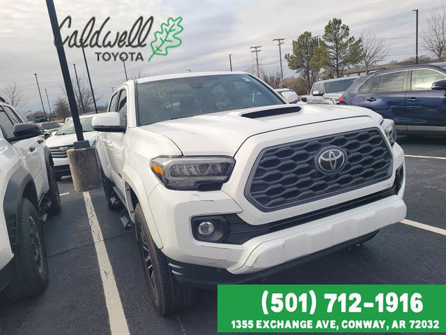 Used 2020 Toyota Tacoma TRD Sport w/ Technology Package image 3