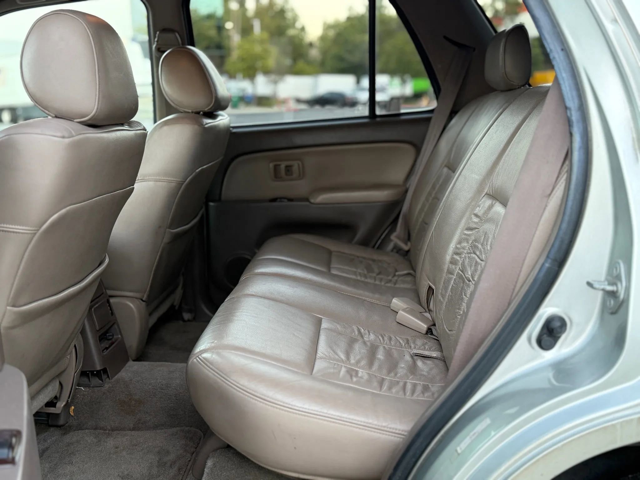 Used 2001 Toyota 4Runner Limited image 25