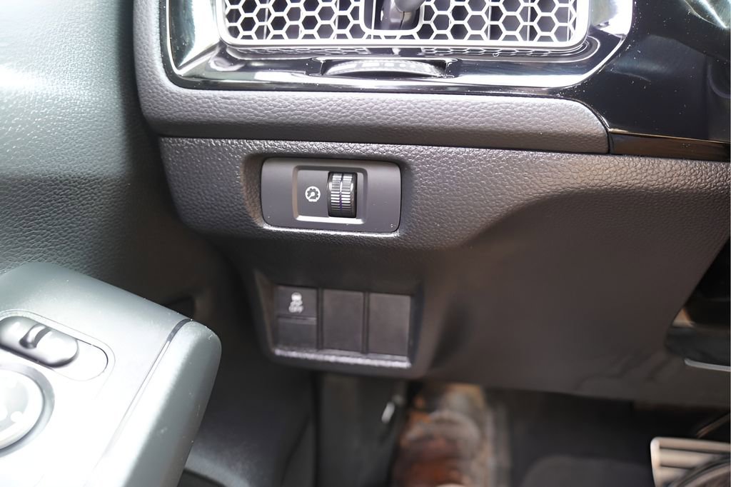 Used 2025 Honda Civic Sport image 26