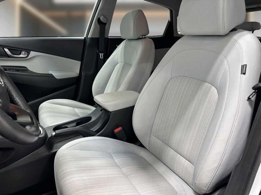 Certified 2023 Hyundai Kona SEL w/ Convenience Package image 7
