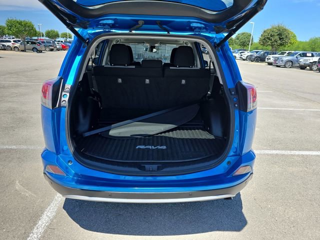 Used 2017 Toyota RAV4 AWD Hybrid image 13