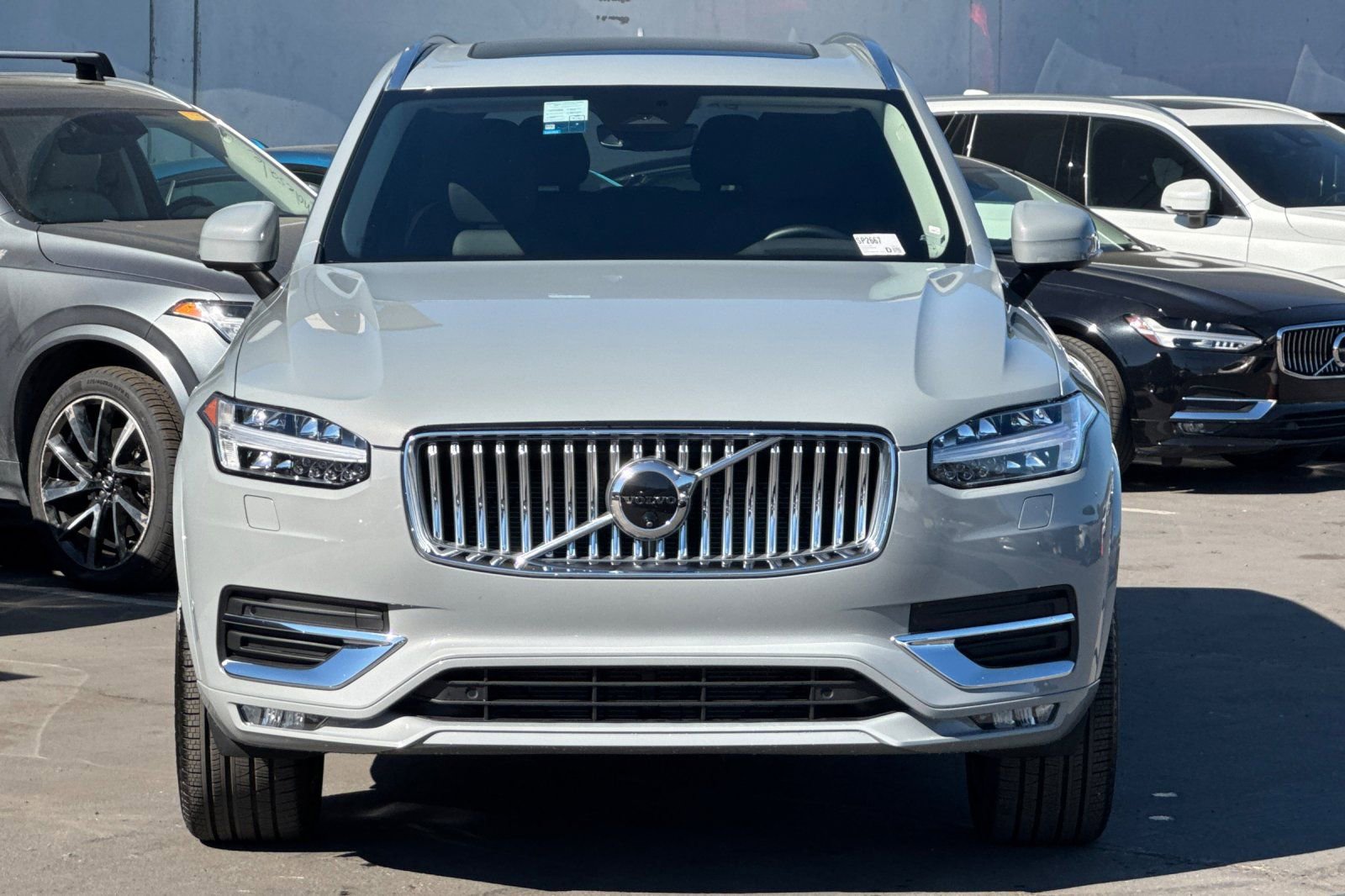 Used 2025 Volvo XC90 B6 Plus image 10