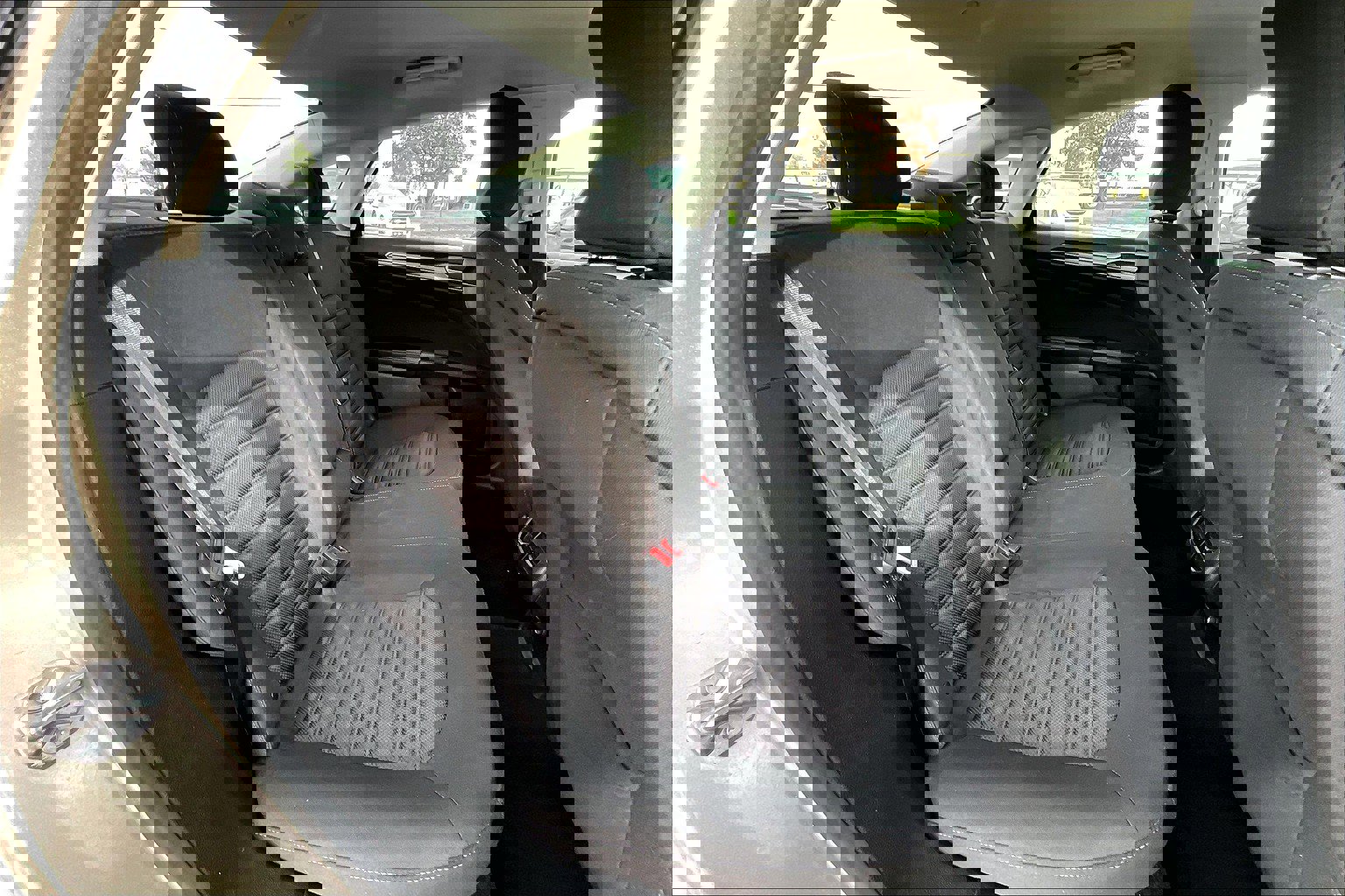 Used 2019 Ford Fusion SE image 17