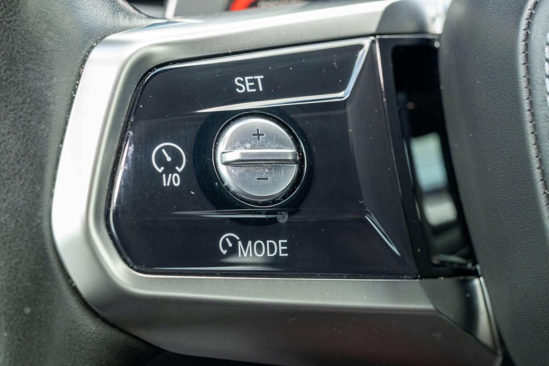 Used 2023 BMW 740i w/ Parking Assistance Package RWD image 43