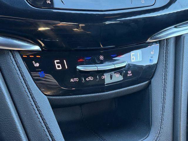 Used 2023 Cadillac XT6 Sport w/ Technology Package image 29
