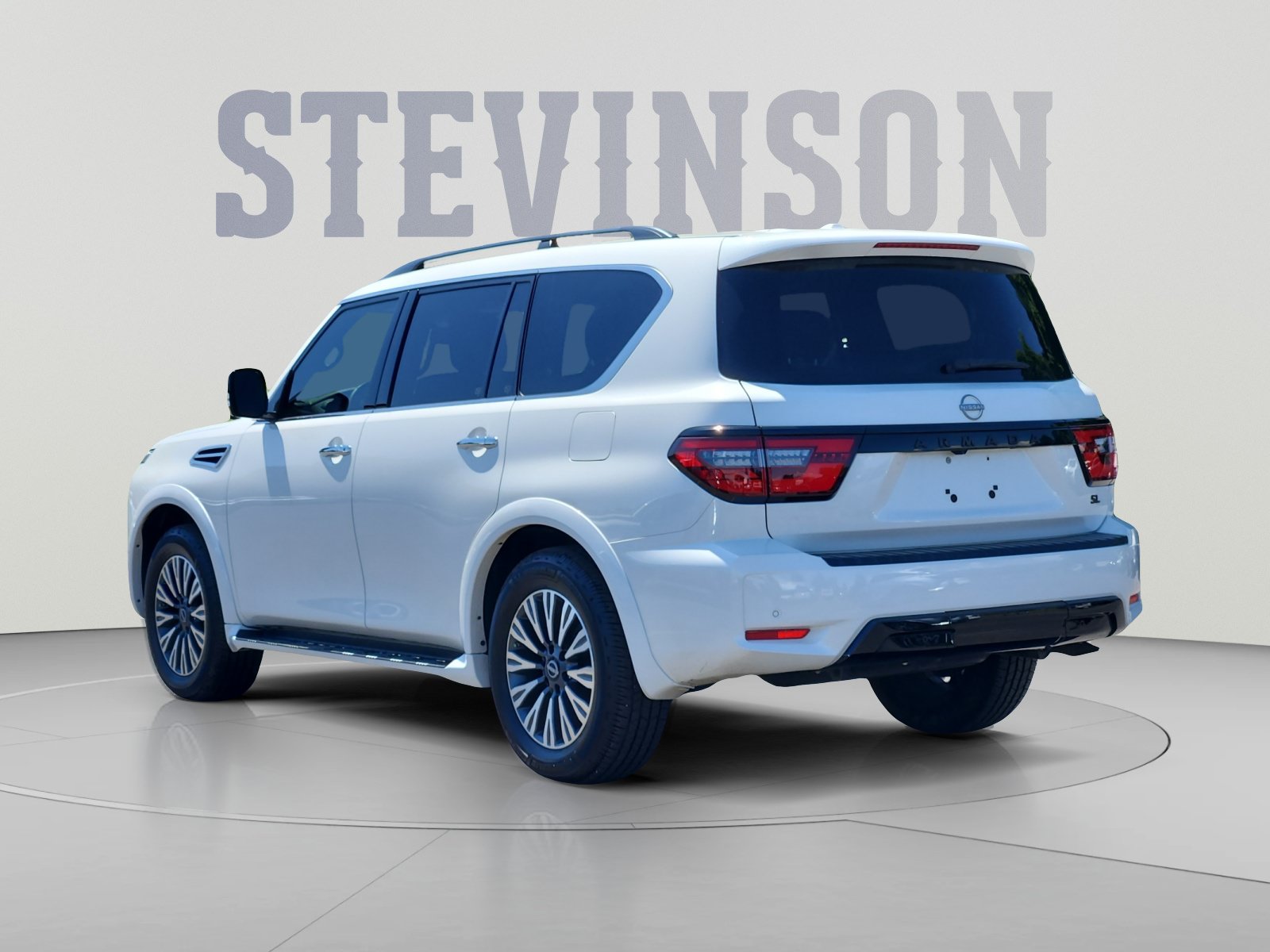 Used 2023 Nissan Armada SL w/ Midnight Edition Package AWD/4WD image 3