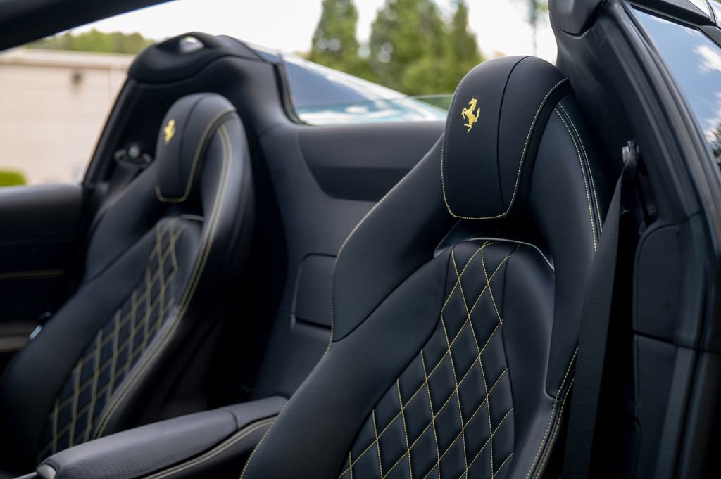 Used 2022 Ferrari 812 GTS RWD image 80