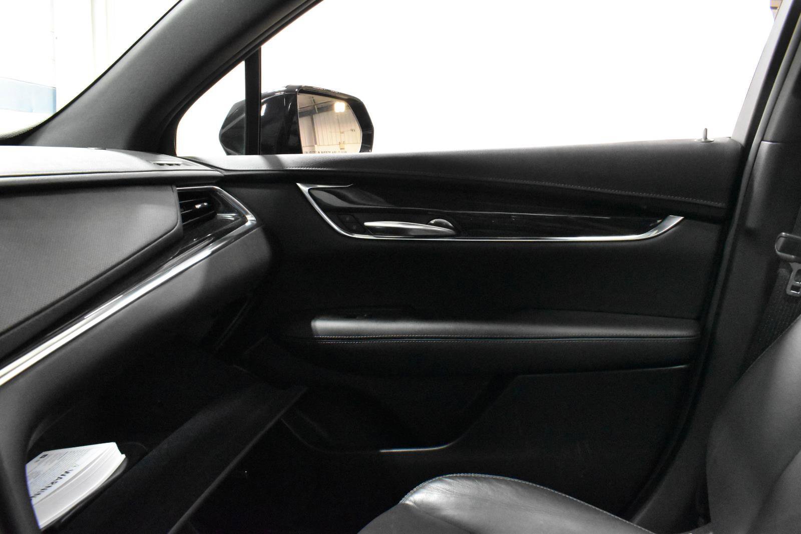 Used 2021 Cadillac XT5 Premium Luxury image 23