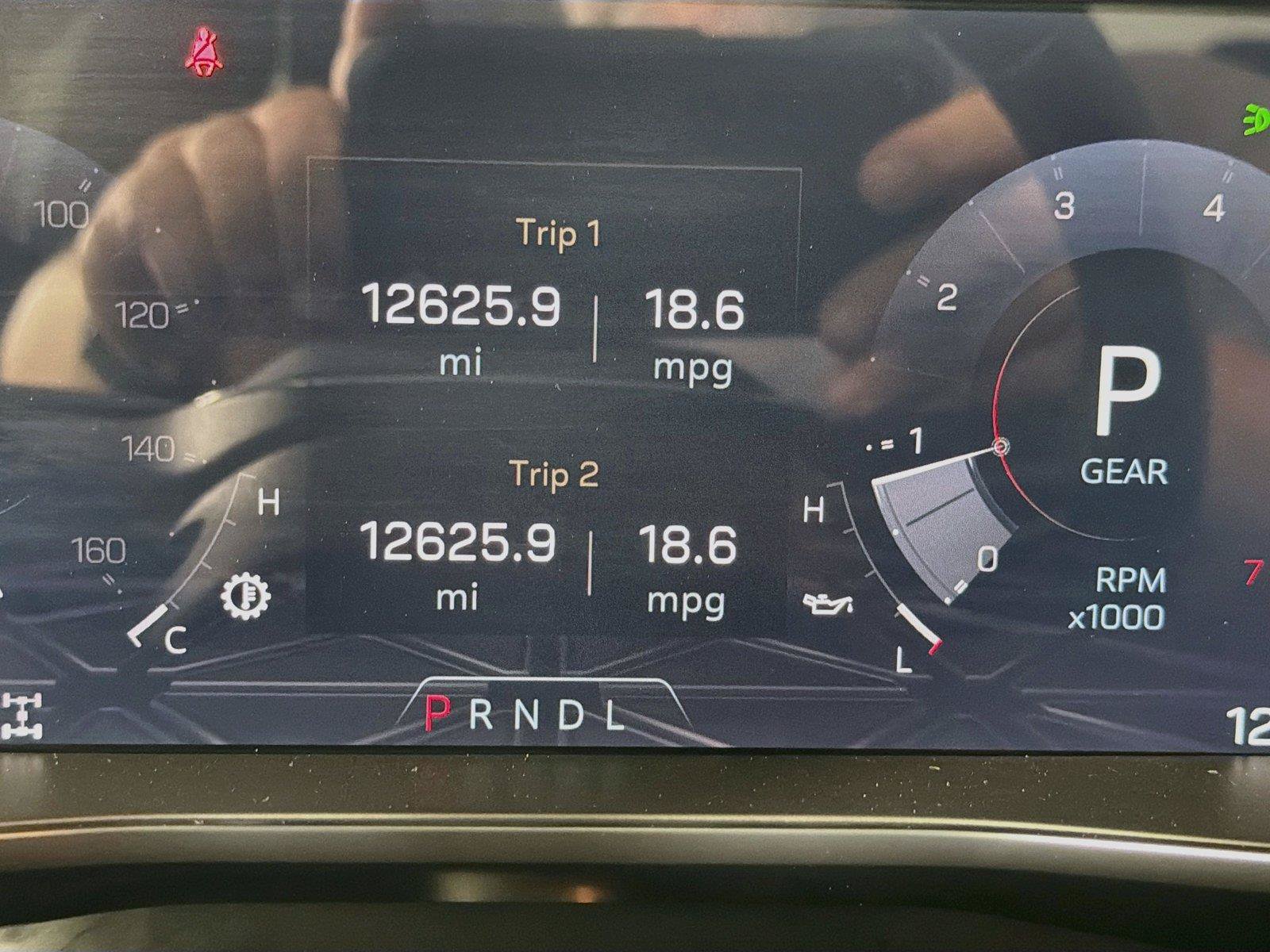 Used 2025 GMC Canyon AT4 w/ Technology Plus Package AWD/4WD image 18