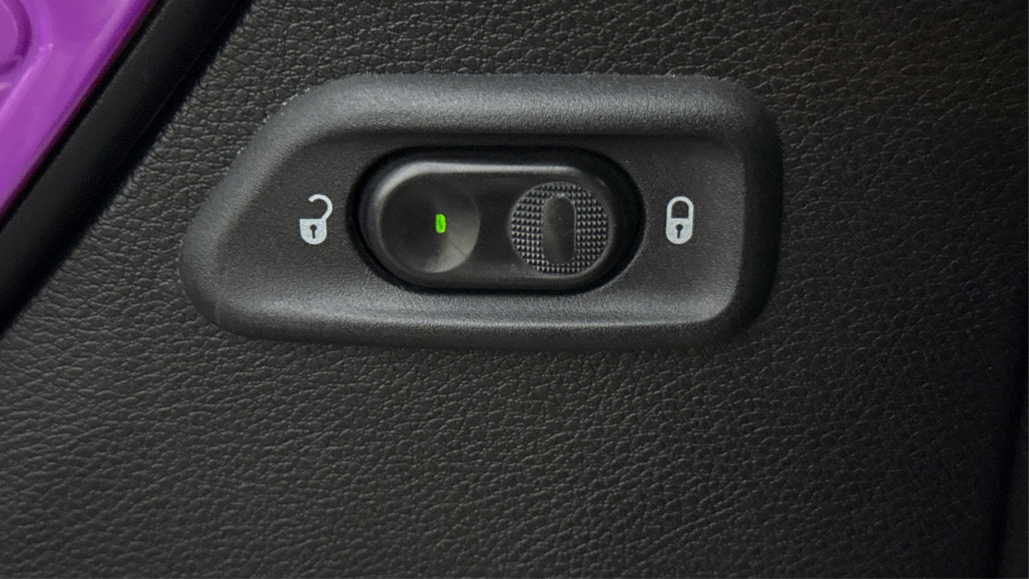 Used 2013 Jeep Wrangler Unlimited Sahara w/ Connectivity Group image 29