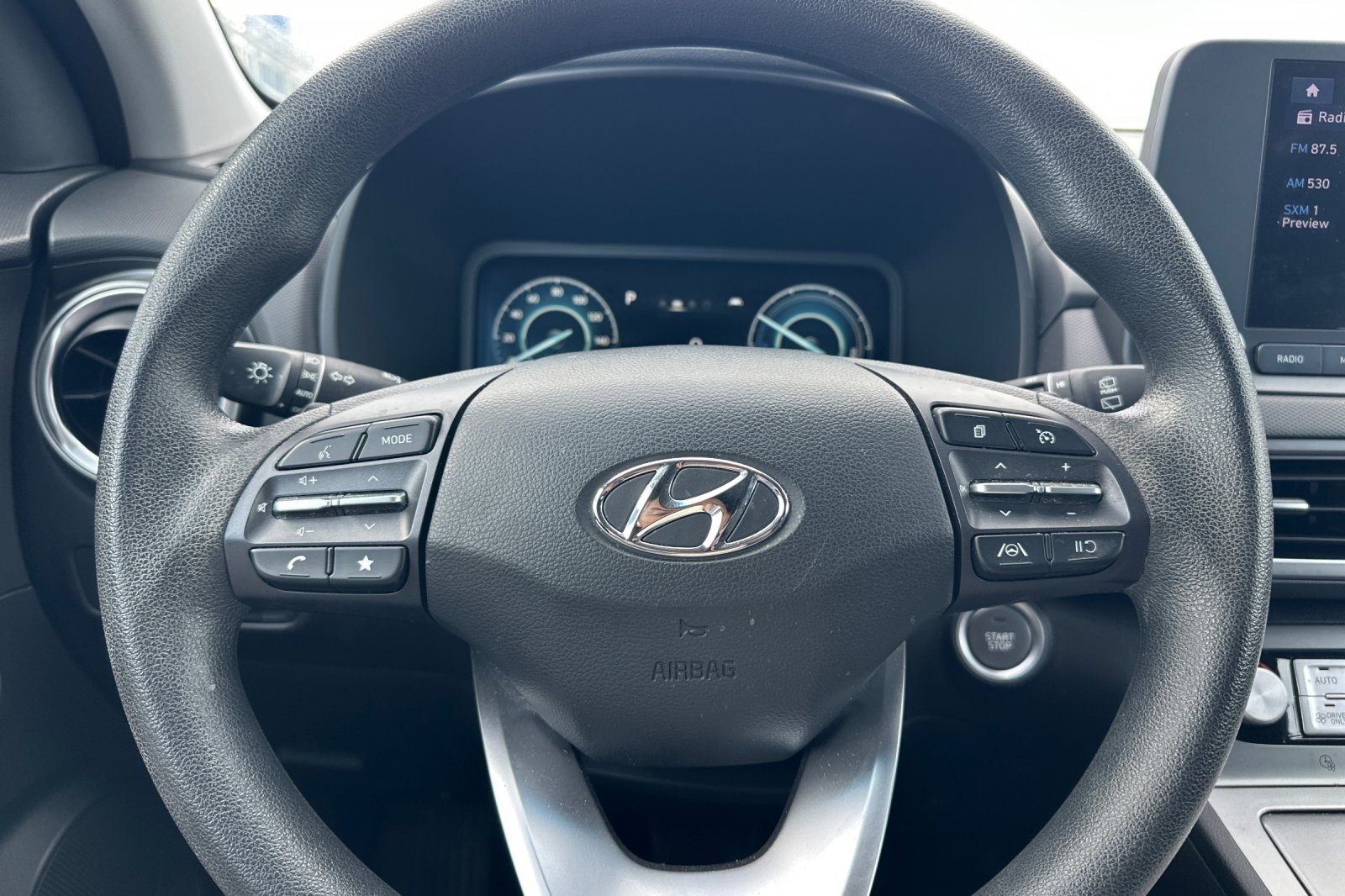 Used 2023 Hyundai Kona SE w/ Cargo Package FWD image 23