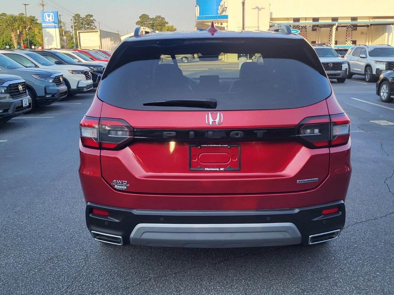Certified 2024 Honda Pilot Touring image 3
