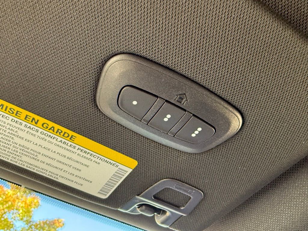 New 2025 Jeep Grand Cherokee L Limited w/ Black Appearance Package image 24