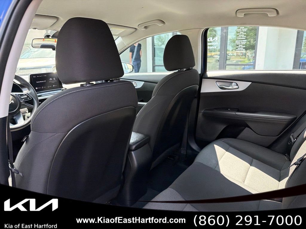 Certified 2023 Kia Forte LXS w/ LXS Technology Package FWD image 17