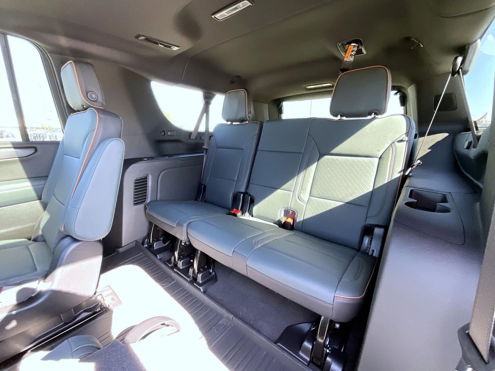 New 2026 GMC Yukon XL AT4 w/ AT4 Premium Plus Package image 20