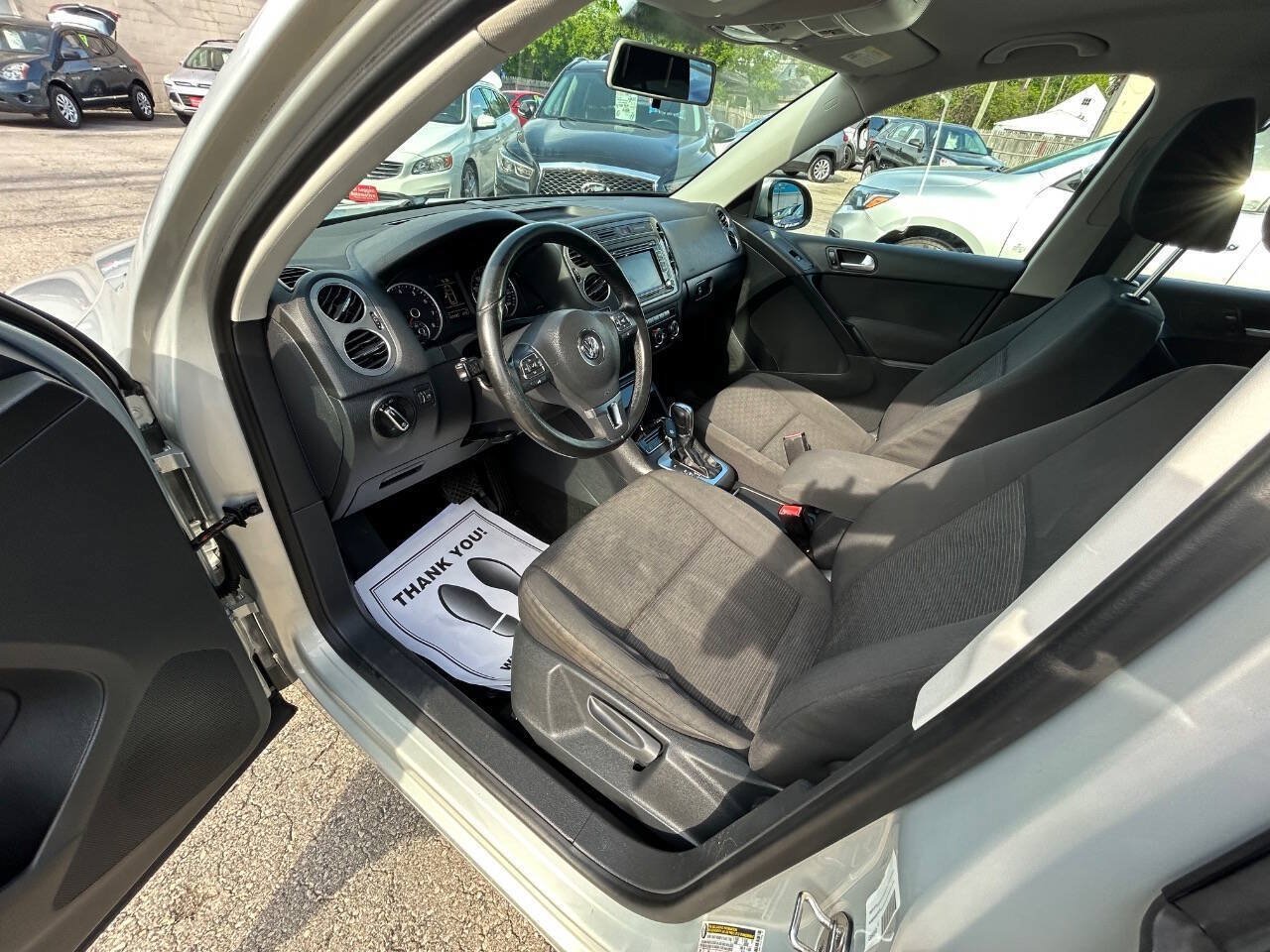 Used 2015 Volkswagen Tiguan S FWD image 6