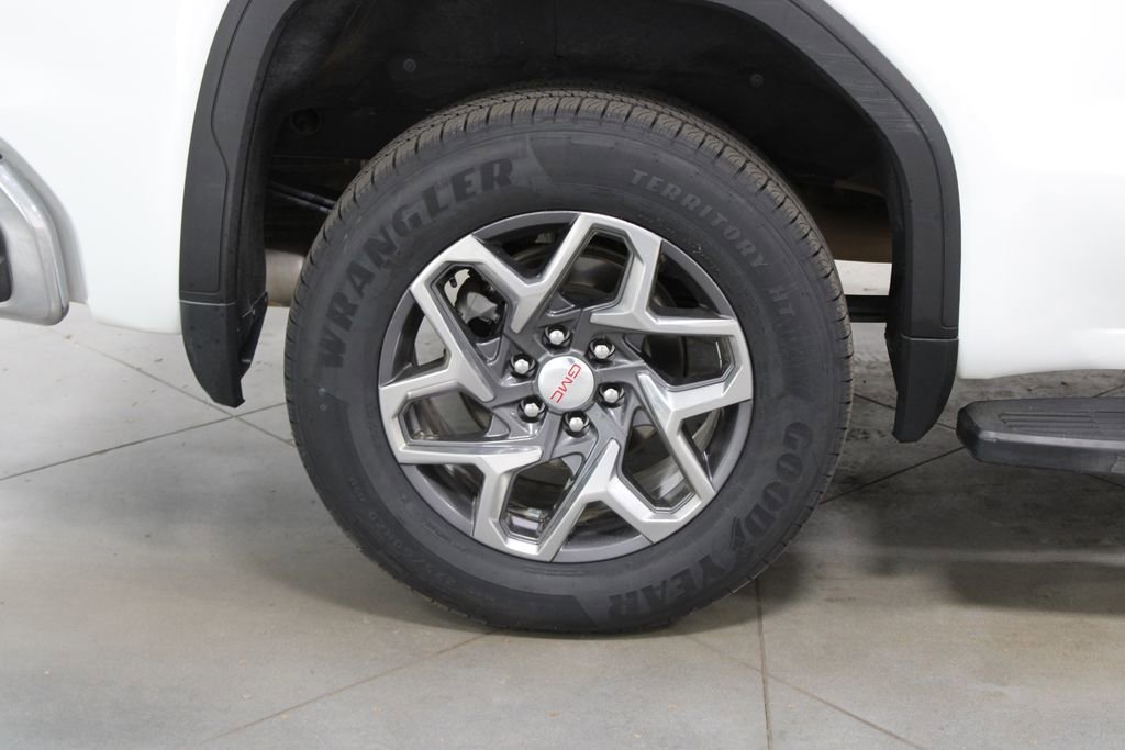 Used 2023 GMC Sierra 1500 SLT image 16