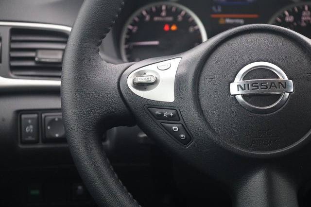 Used 2019 Nissan Sentra SV w/ Special Edition Package FWD image 9