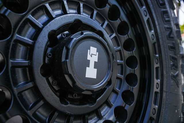 Used 2003 HUMMER H1 4-Door Open Top image 59