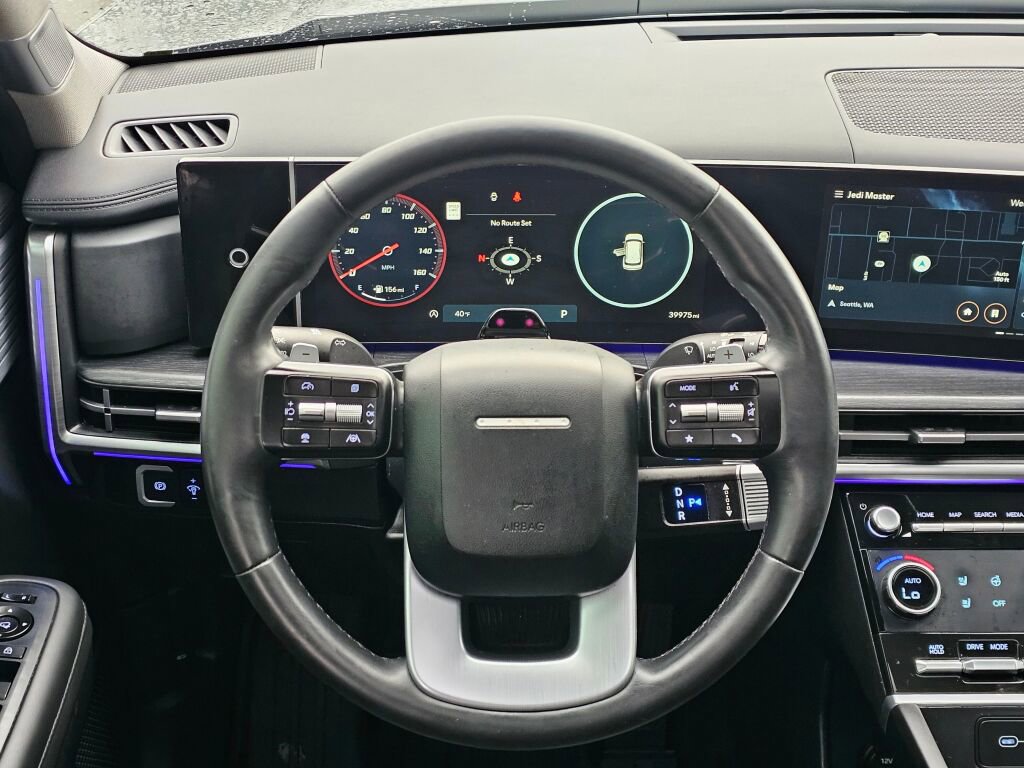 Used 2024 Hyundai Santa Fe Limited image 16