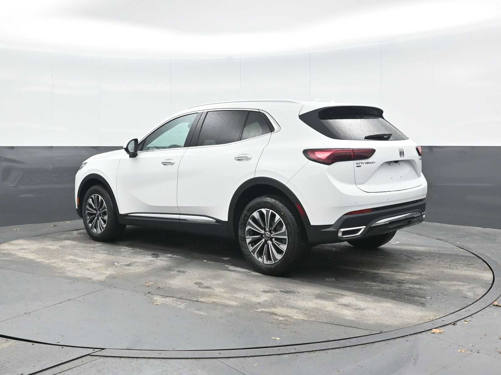 New 2026 Buick Envision Preferred image 2