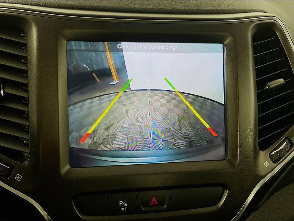 Used 2019 Jeep Cherokee Trailhawk w/ Comfort/Convenience Group image 14